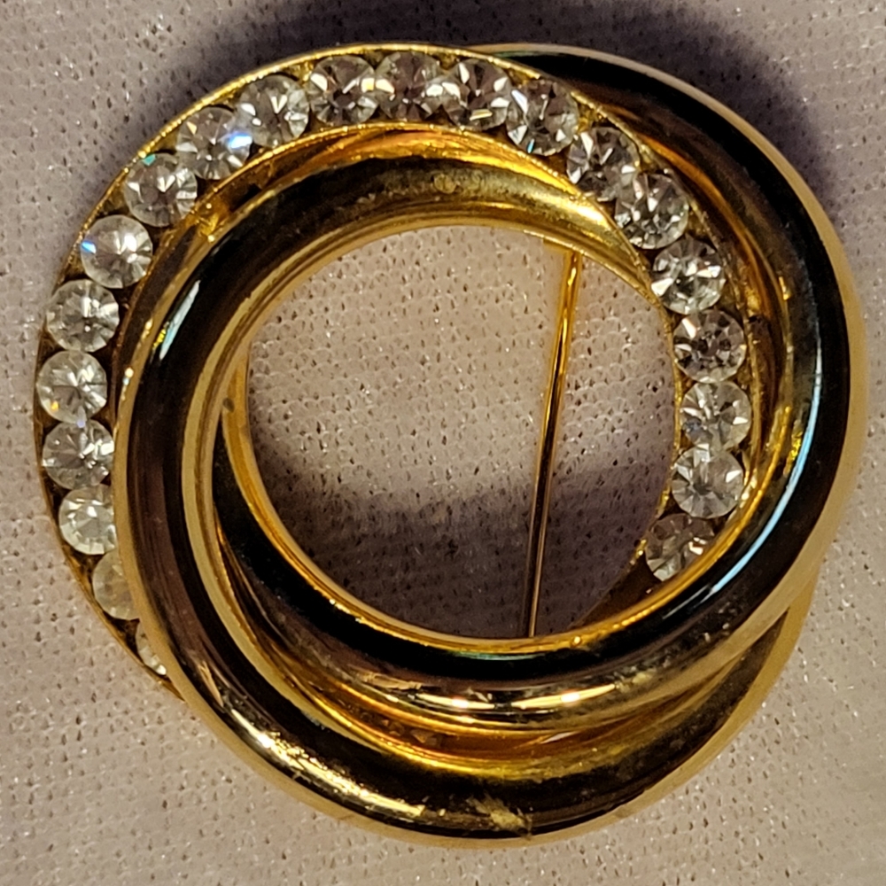 Vintage 70's Gold Tone Interlocking Circles with Clear Rhinestones Brooch